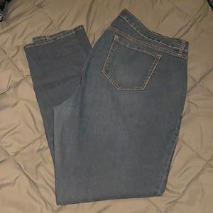 🛍🎀Torrid size 18 Skinny Jeans 🎀🛍